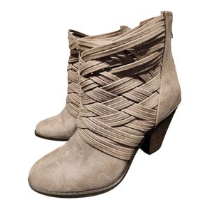 Fergalicious By Fergie Womens WHISPER Hue Suede Boot w Braid Detail sz 8-1/2 M